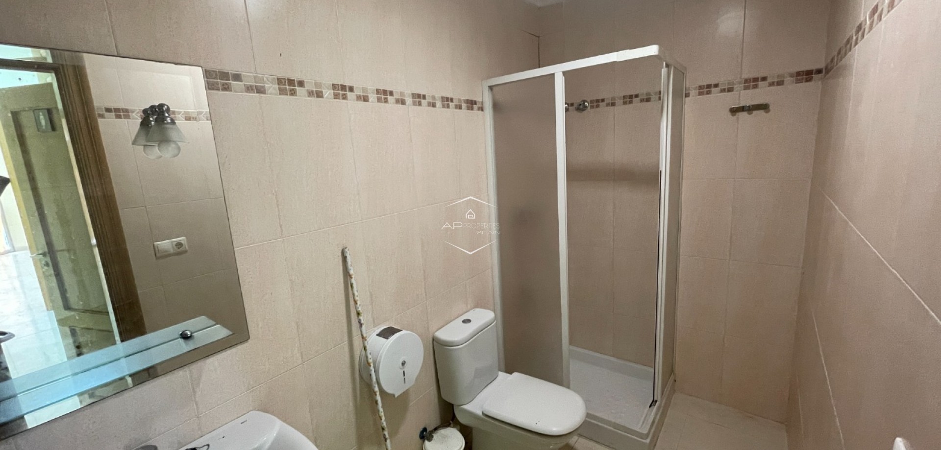 Resale - Commercial -
Guardamar del Segura - Guardamar pueblo