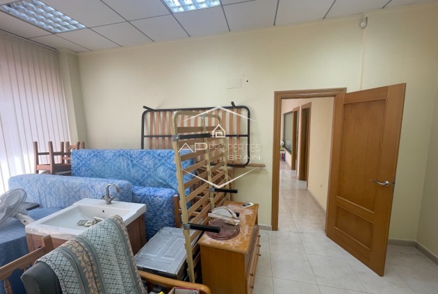 Resale - Commercial -
Guardamar del Segura - Guardamar pueblo