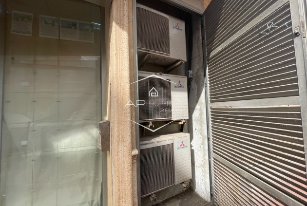 Resale - Commercial -
Guardamar del Segura - Guardamar pueblo