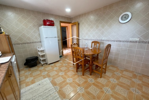 Resale - Villa - Detached -
Albatera
