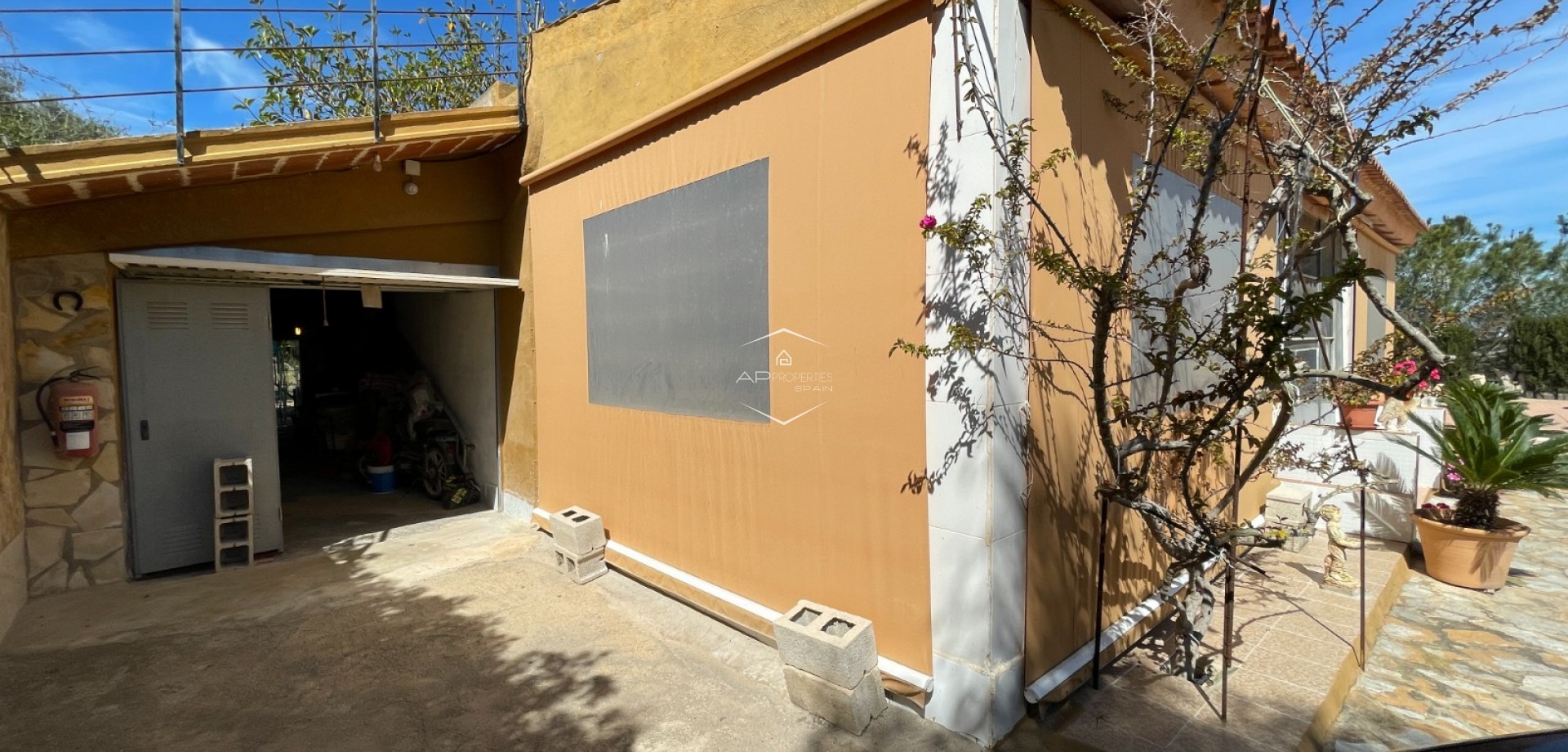 Resale - Villa - Detached -
Guardamar del Segura - Valencian Community