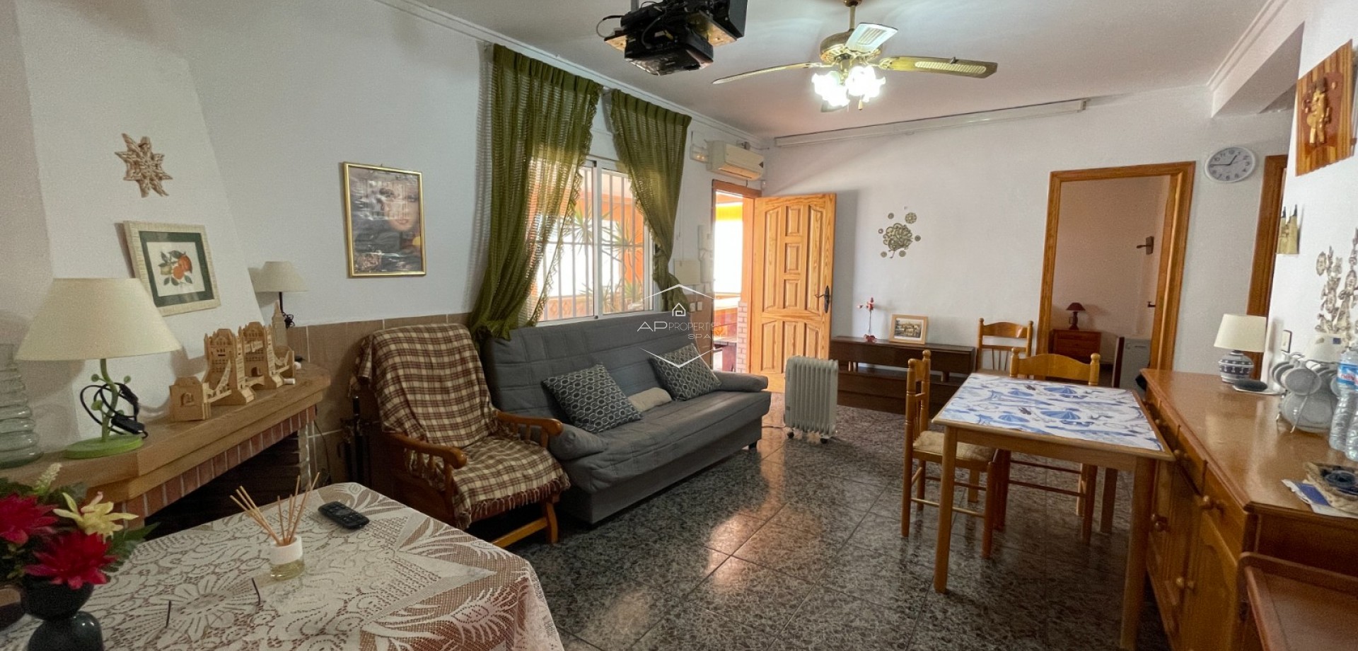 Resale - Villa - Detached -
Guardamar del Segura - Valencian Community