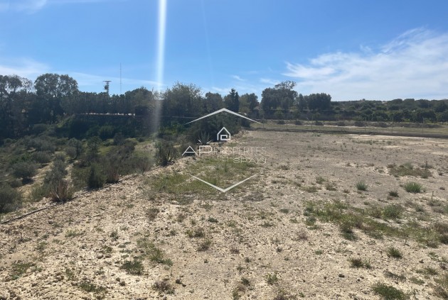 Resale - Villa - Detached -
Guardamar del Segura - Valencian Community