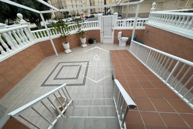 Resale - Townhouse -
Guardamar del Segura - Guardamar pueblo