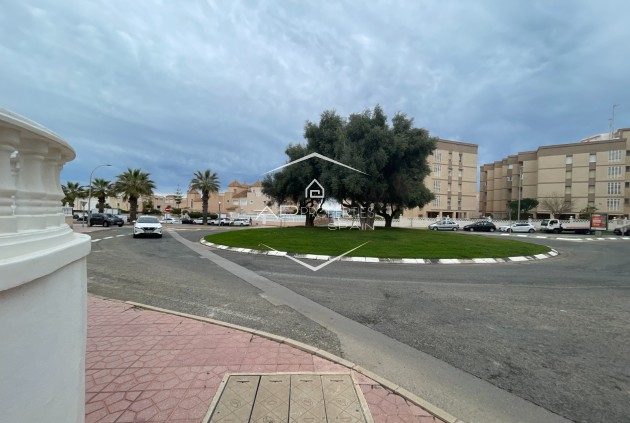 Resale - Townhouse -
Guardamar del Segura - Guardamar pueblo
