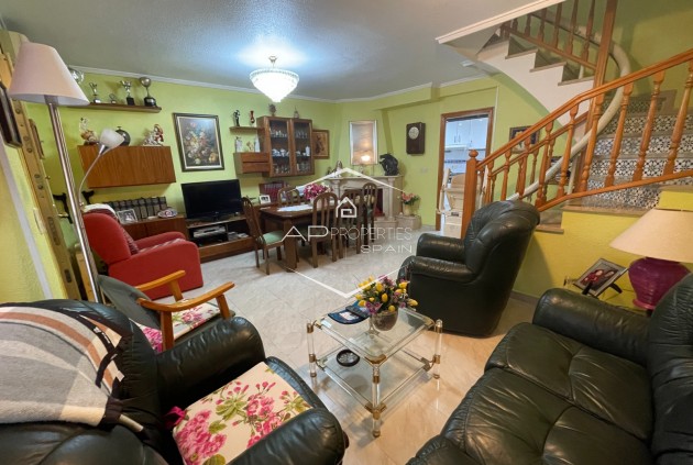 Resale - Townhouse -
Guardamar del Segura - Guardamar pueblo