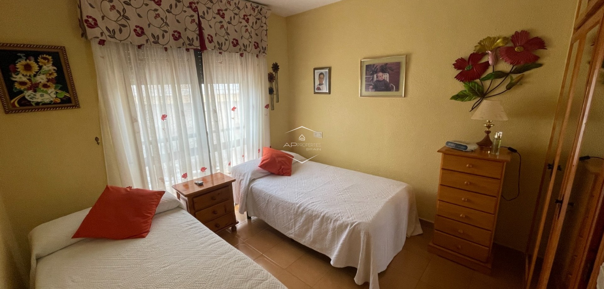 Resale - Townhouse -
Guardamar del Segura - Guardamar pueblo