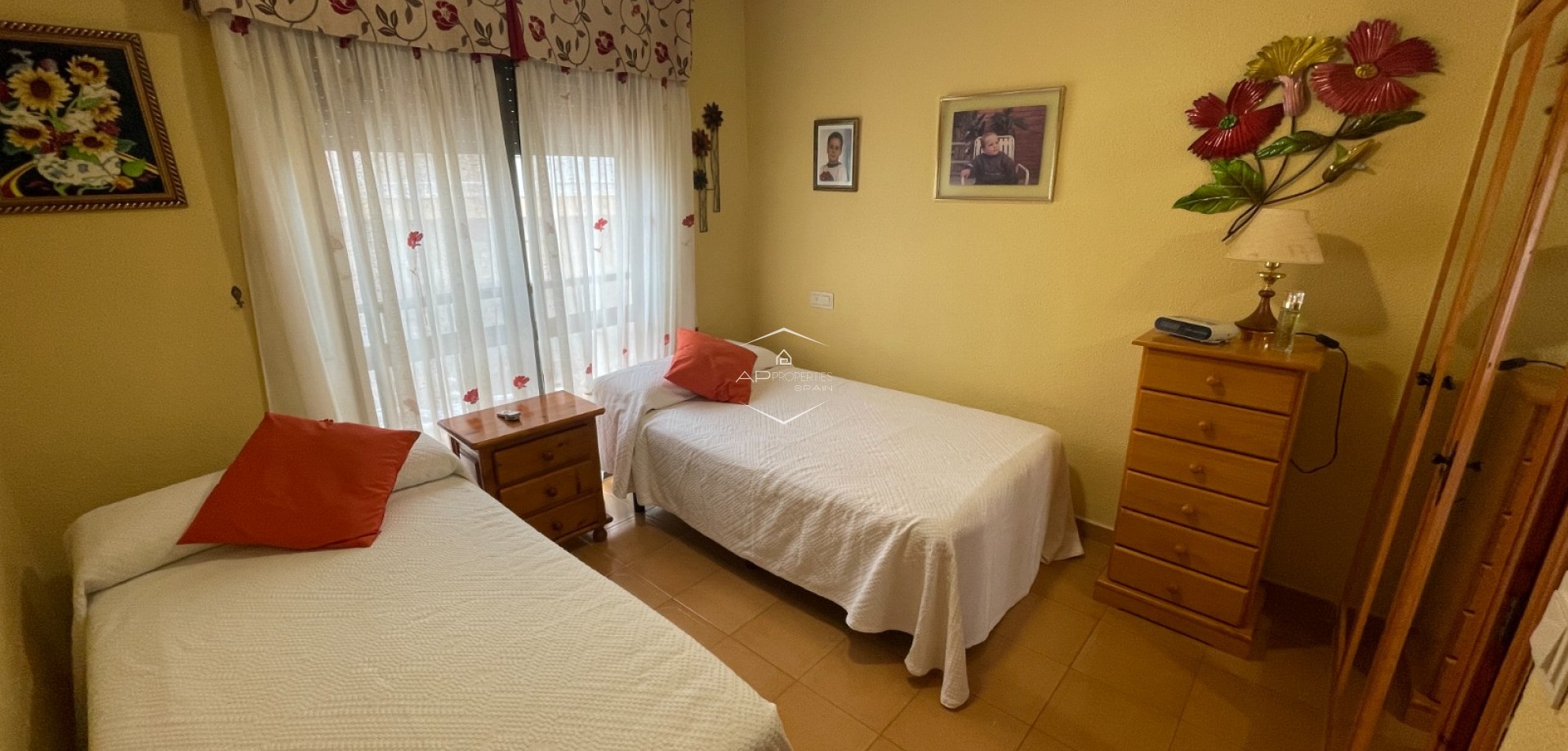 Resale - Townhouse -
Guardamar del Segura - Guardamar pueblo