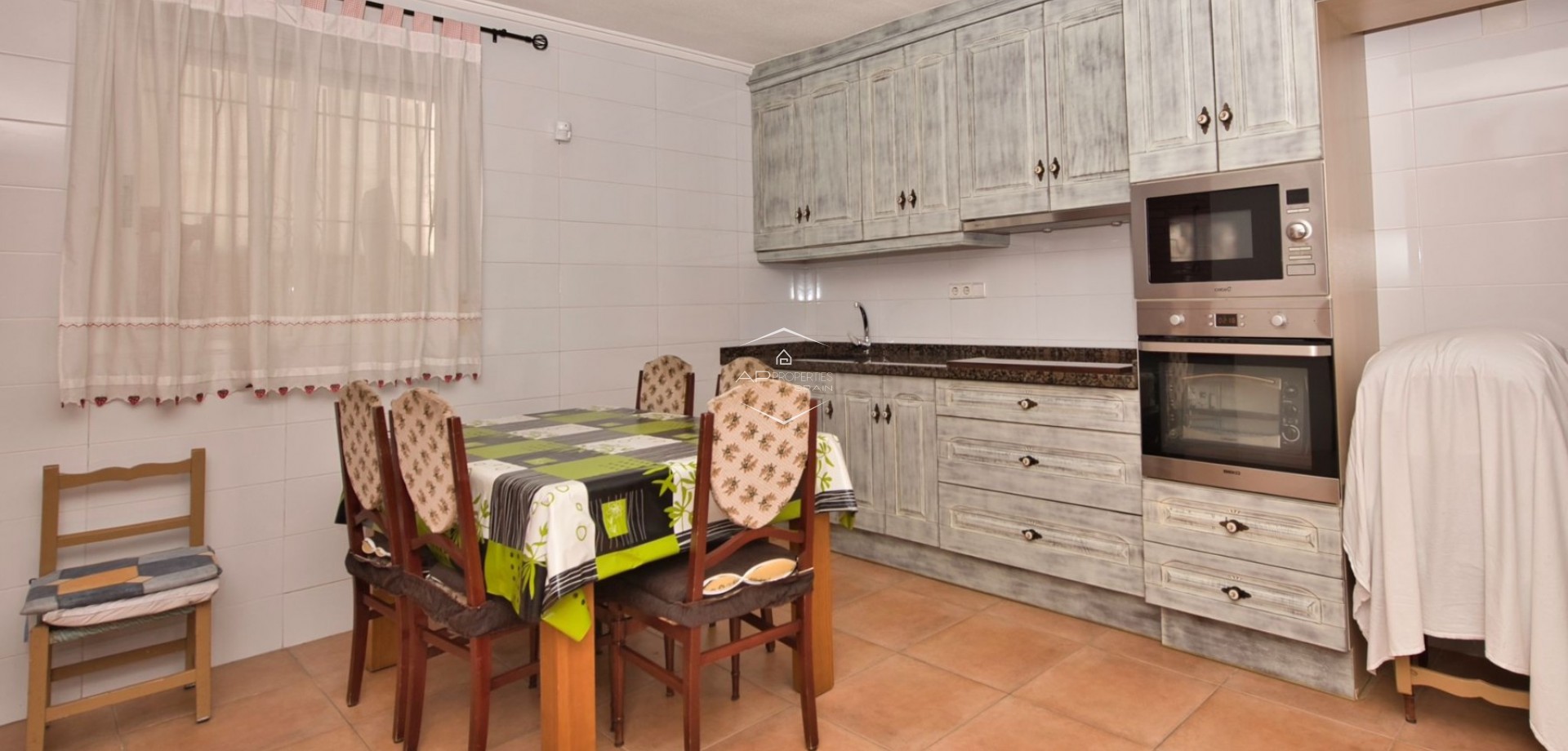Reventa - Villa - Independiente -
Benijofar