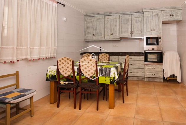 Reventa - Villa - Independiente -
Benijofar