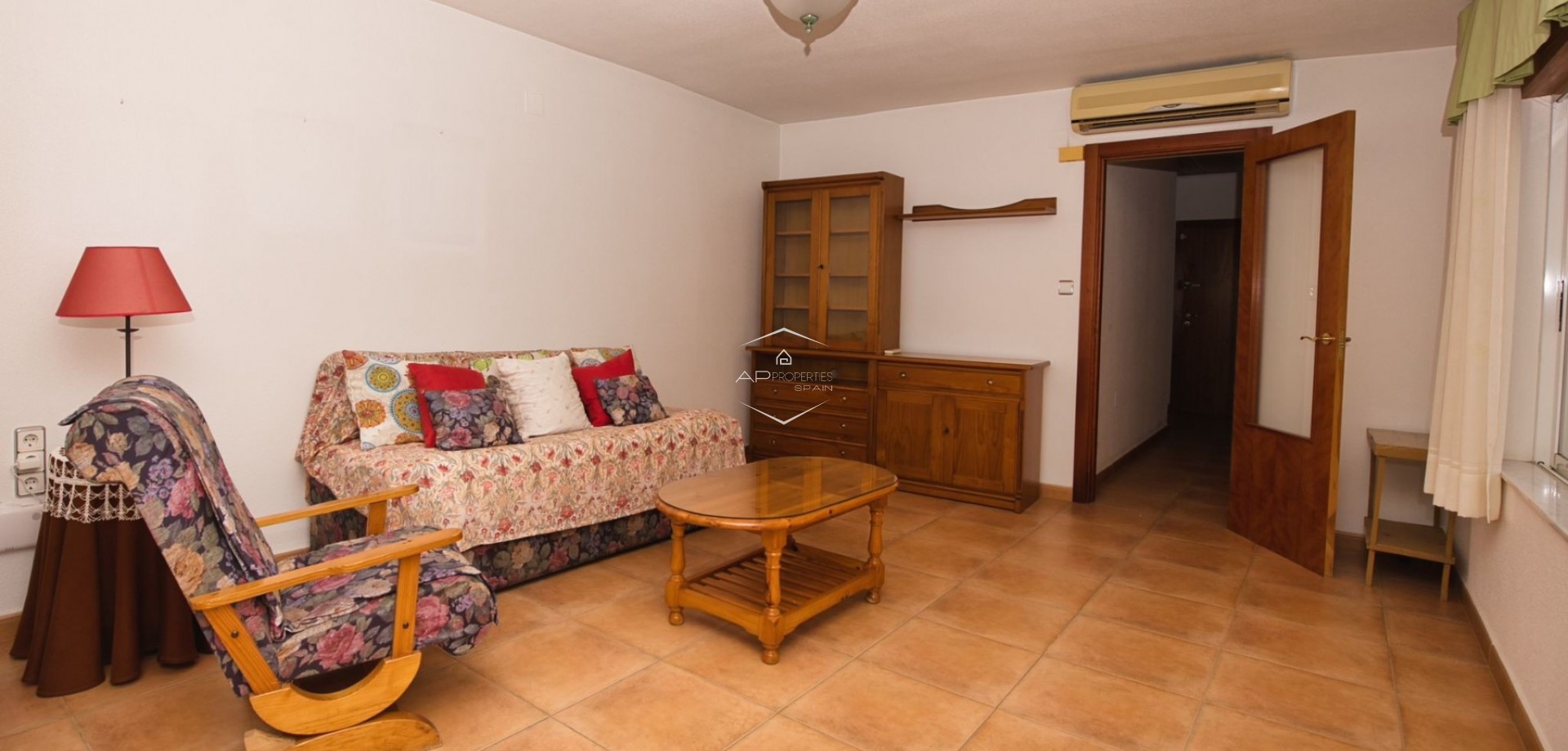 Reventa - Villa - Independiente -
Benijofar
