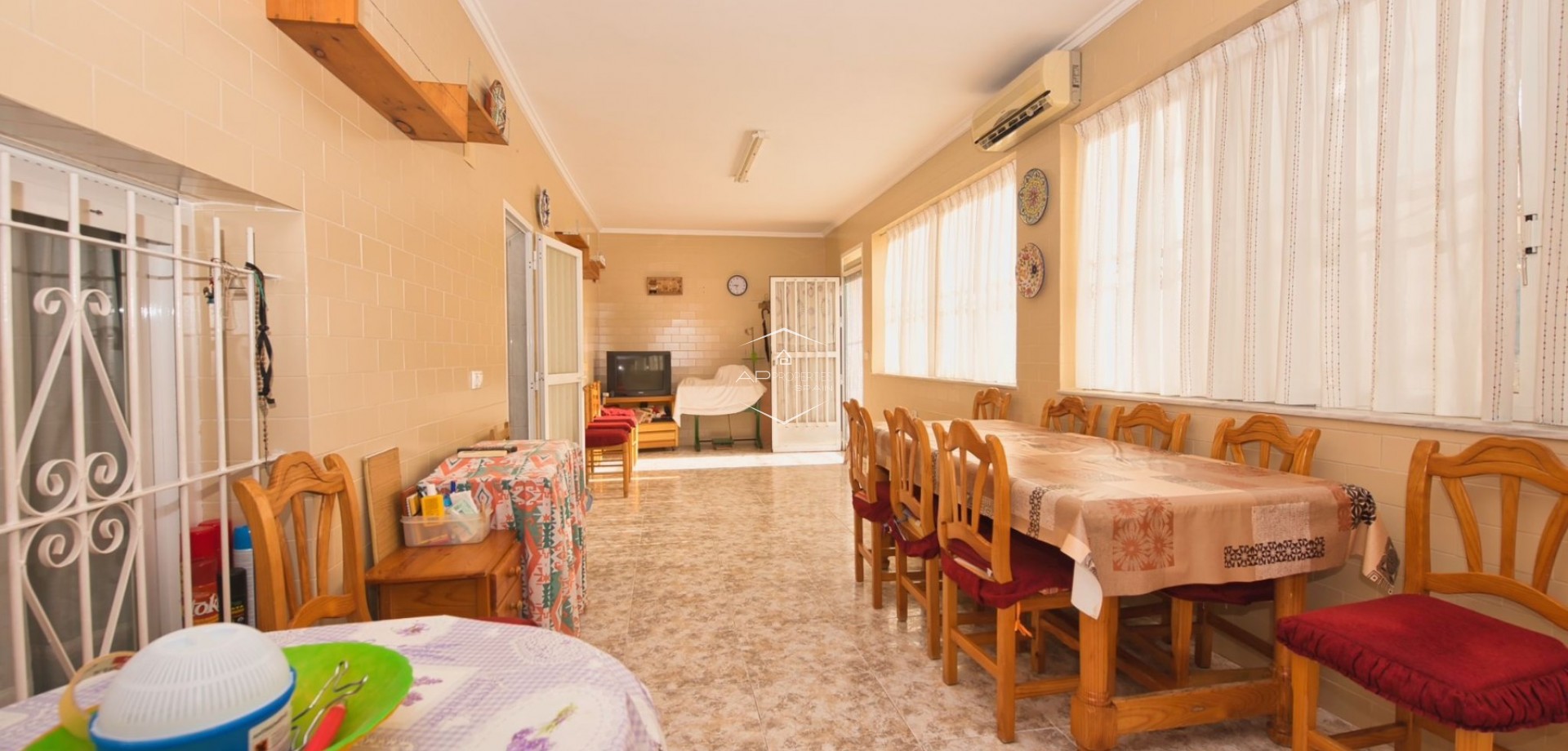 Reventa - Villa - Independiente -
Benijofar