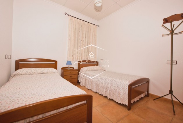 Reventa - Villa - Independiente -
Benijofar