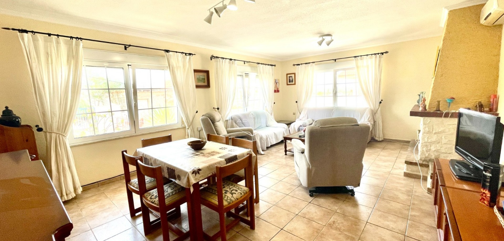 Resale - Villa - Detached -
Benijofar - pueblo