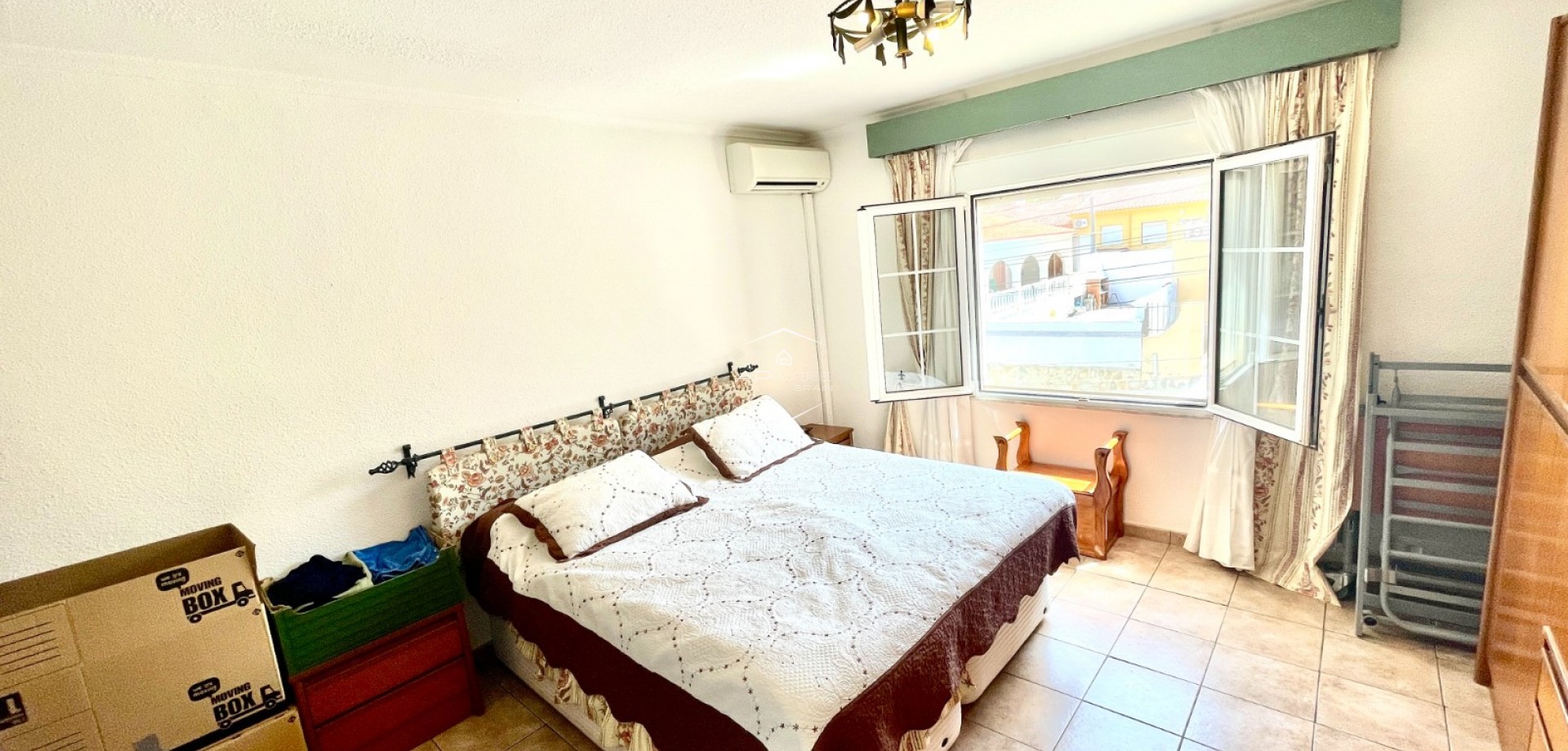 Resale - Villa - Detached -
Benijofar - pueblo