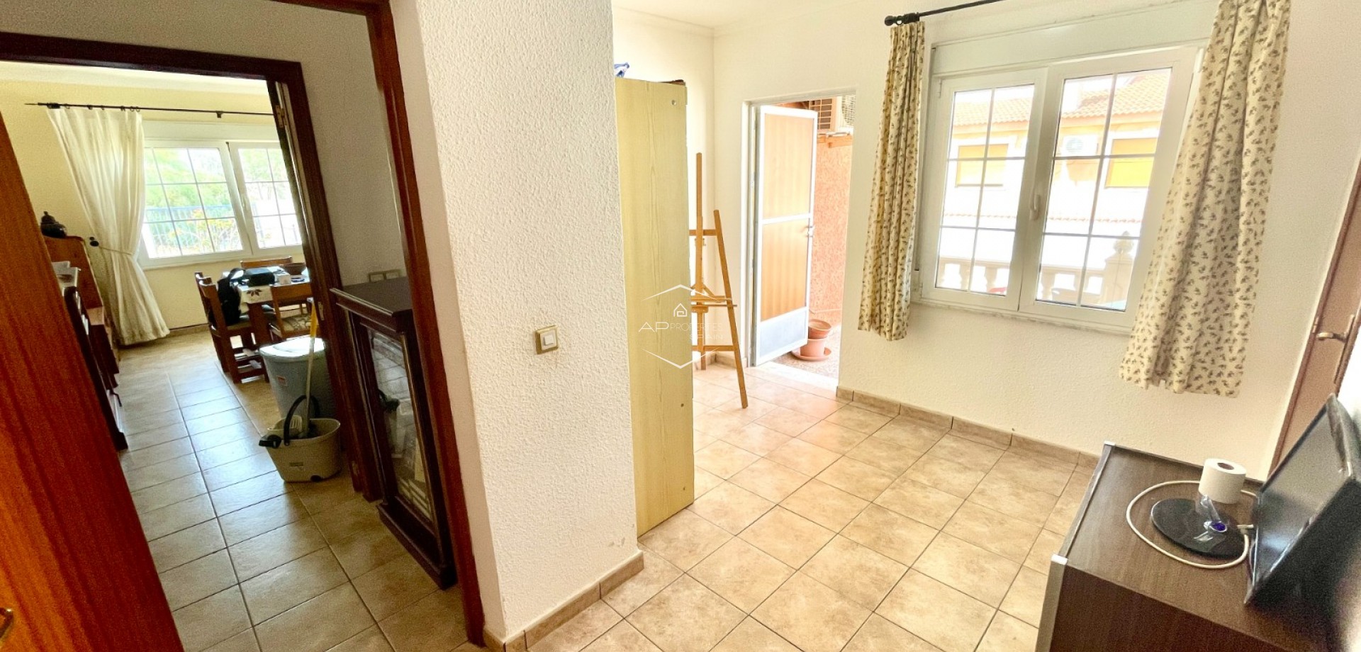 Resale - Villa - Detached -
Benijofar - pueblo
