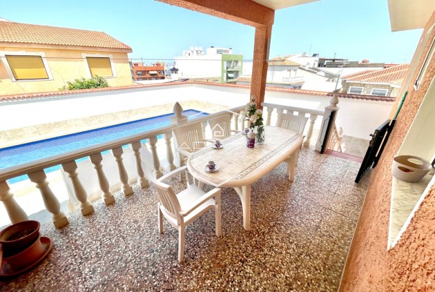 Resale - Villa - Detached -
Benijofar - pueblo