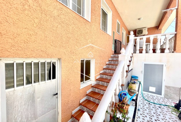 Resale - Villa - Detached -
Benijofar - pueblo