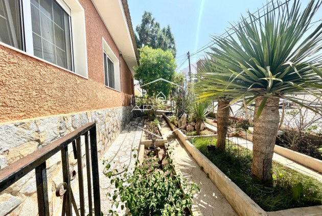 Resale - Villa - Detached -
Benijofar - pueblo