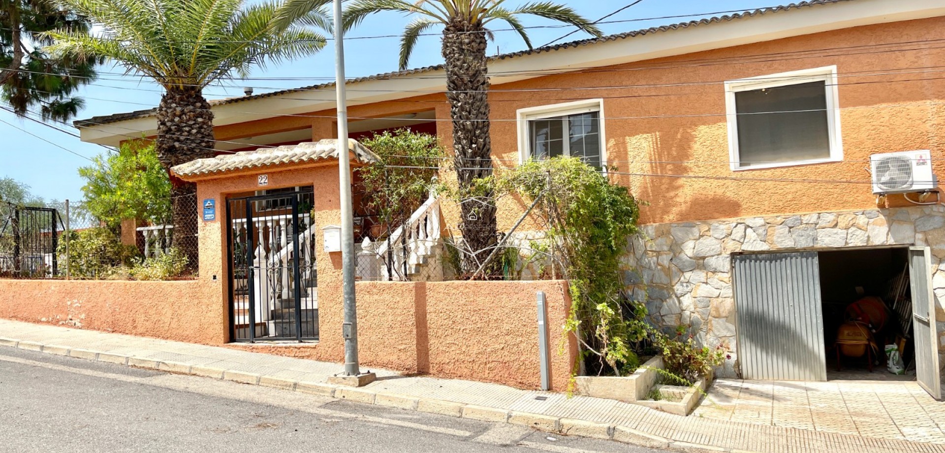Resale - Villa - Detached -
Benijofar - pueblo