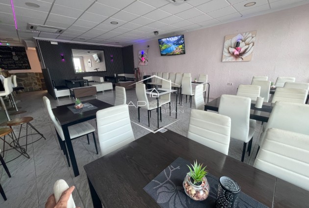 Resale - Commercial -
Torrevieia - Comunidad Valenciana