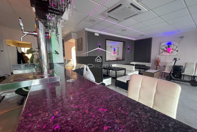Resale - Commercial -
Torrevieia - Comunidad Valenciana