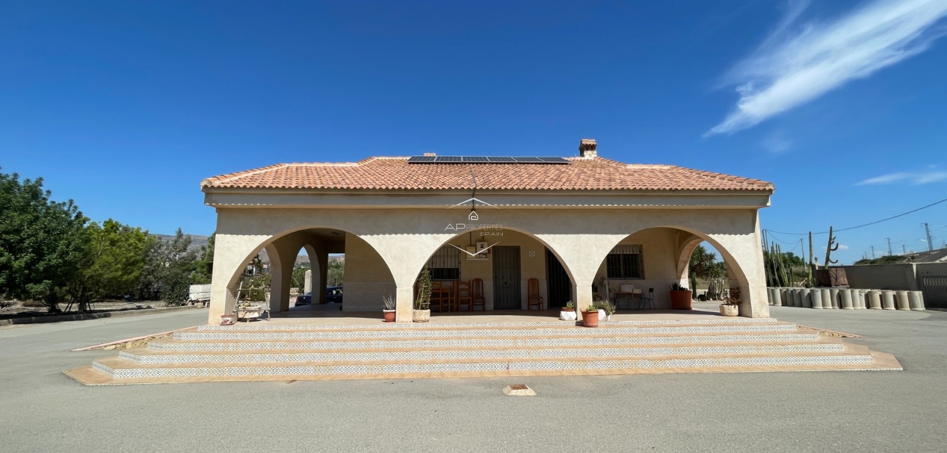 Reventa - Villa - Independiente -
Crevillente