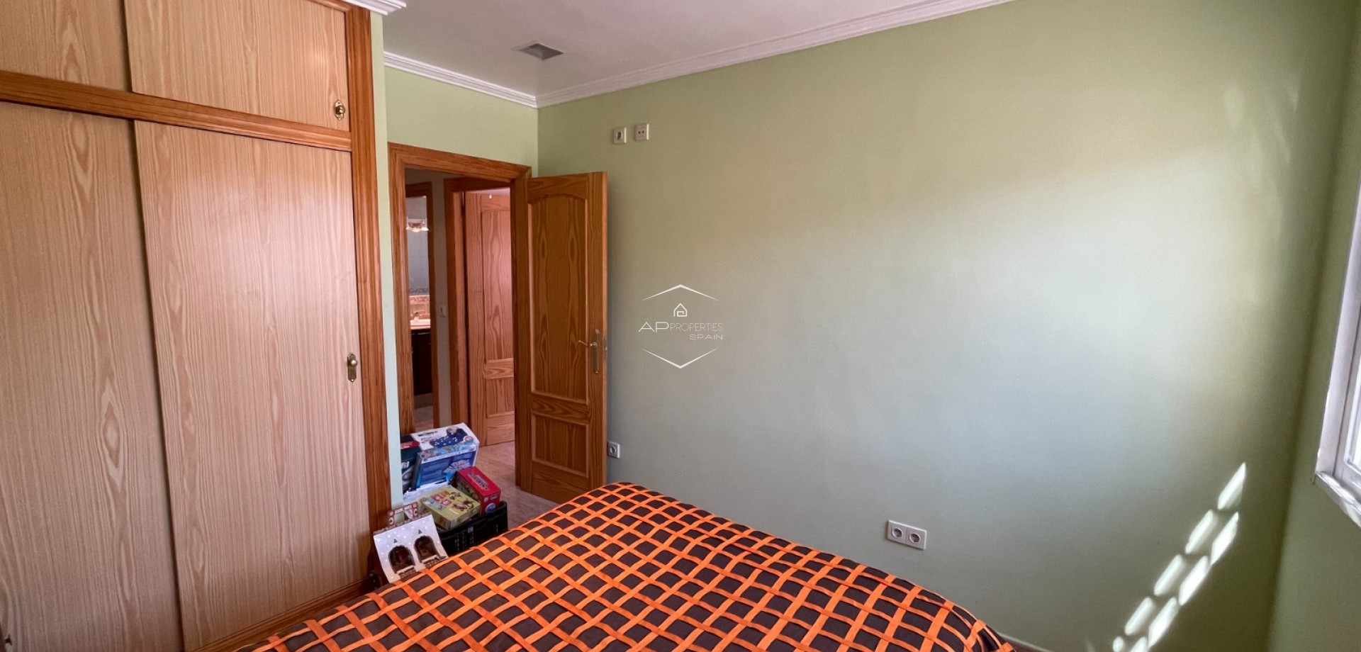 Reventa - Villa - Independiente -
Crevillente