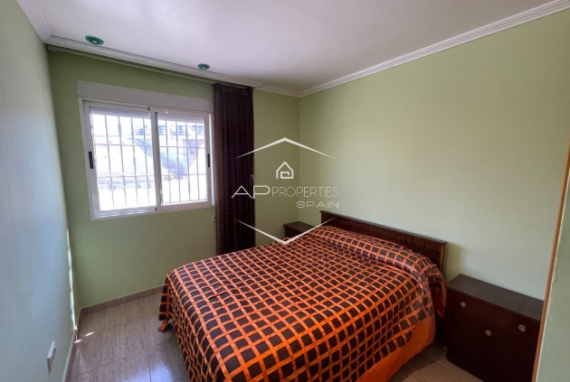 Reventa - Villa - Independiente -
Crevillente