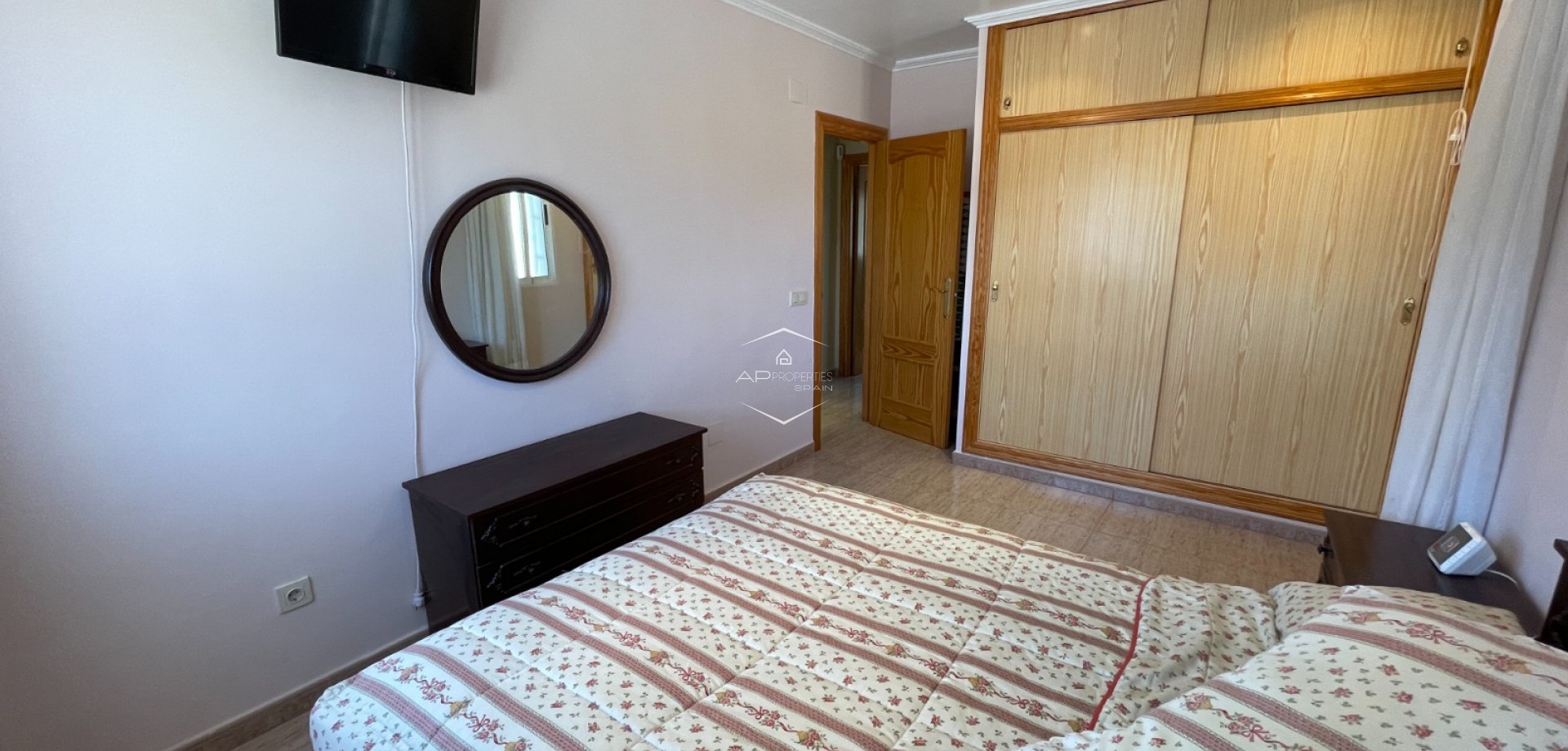 Reventa - Villa - Independiente -
Crevillente