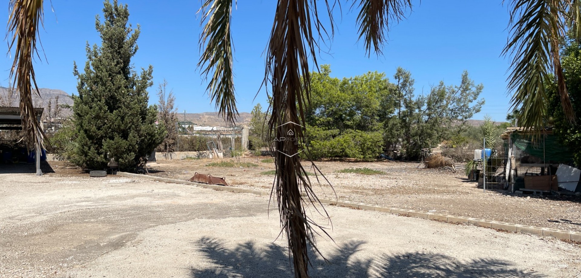 Reventa - Villa - Independiente -
Crevillente