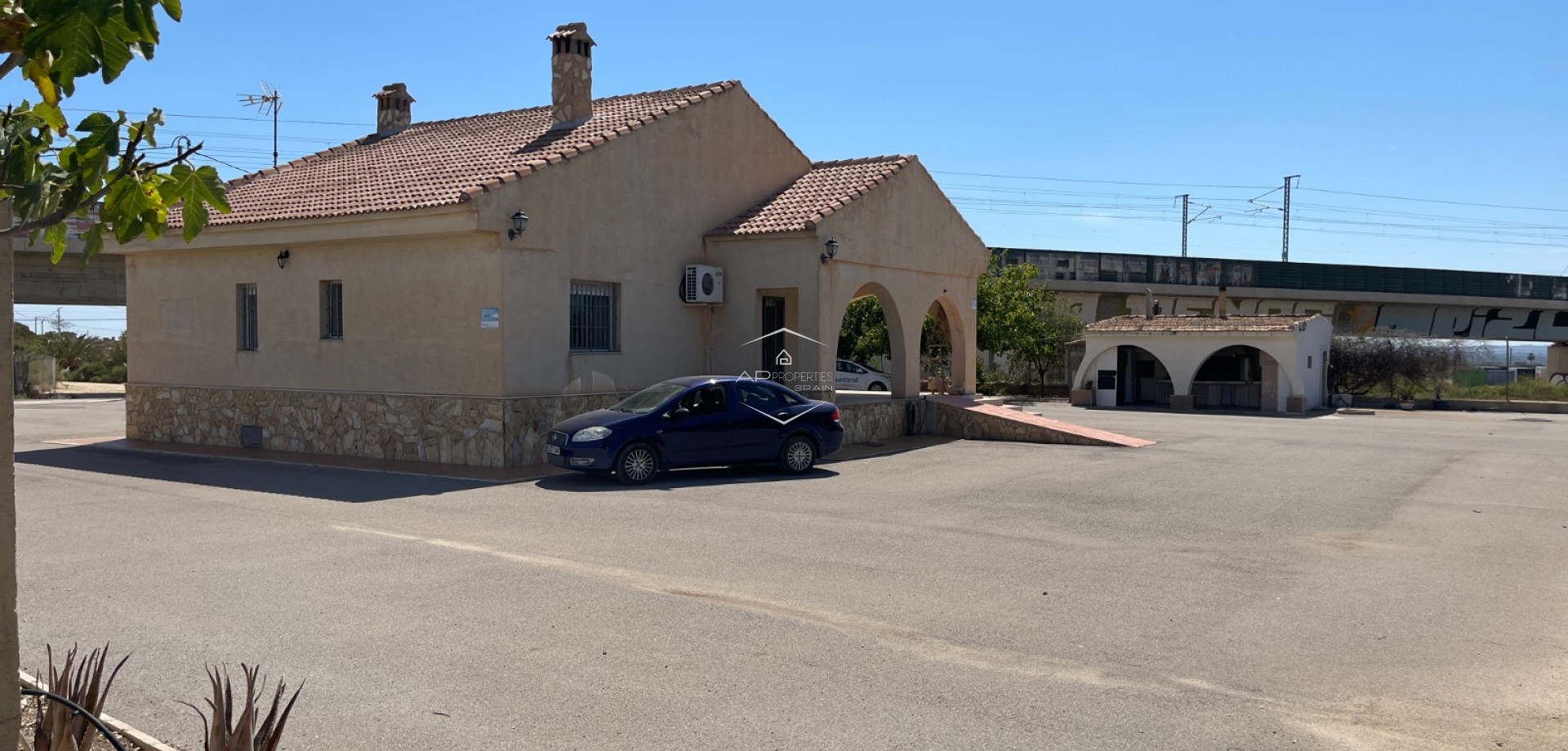Reventa - Villa - Independiente -
Crevillente