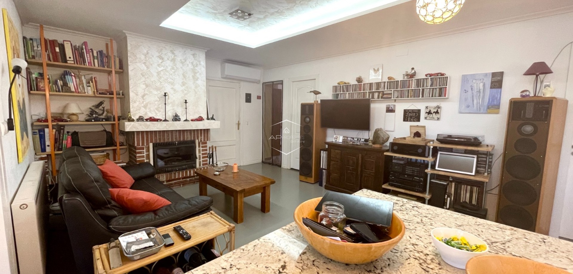 Resale - Finca / Country Property -
Crevillente