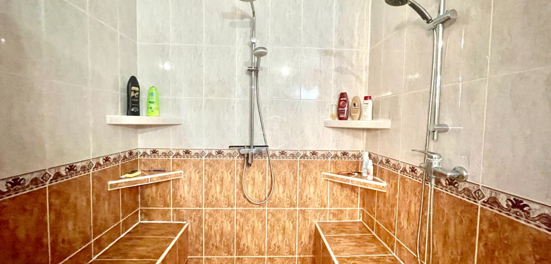 Resale - Finca / Country Property -
Crevillente