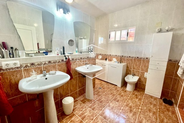 Resale - Finca / Country Property -
Crevillente