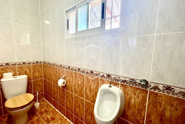 Resale - Finca / Country Property -
Crevillente