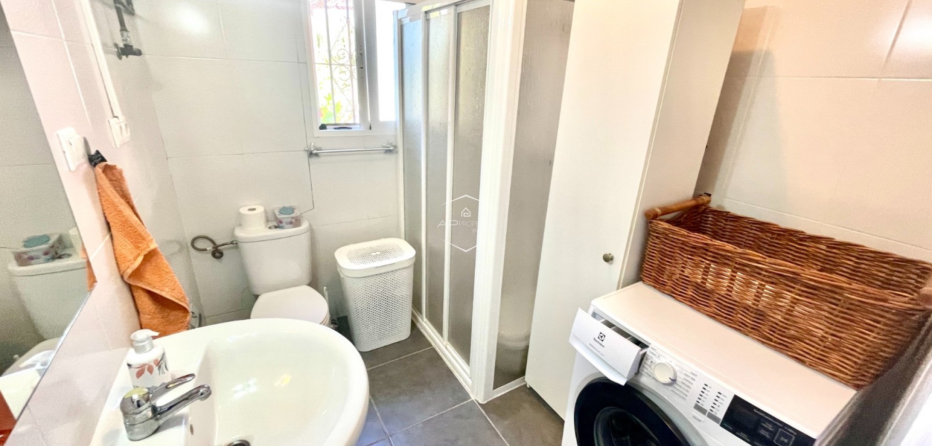 Resale - Finca / Country Property -
Crevillente