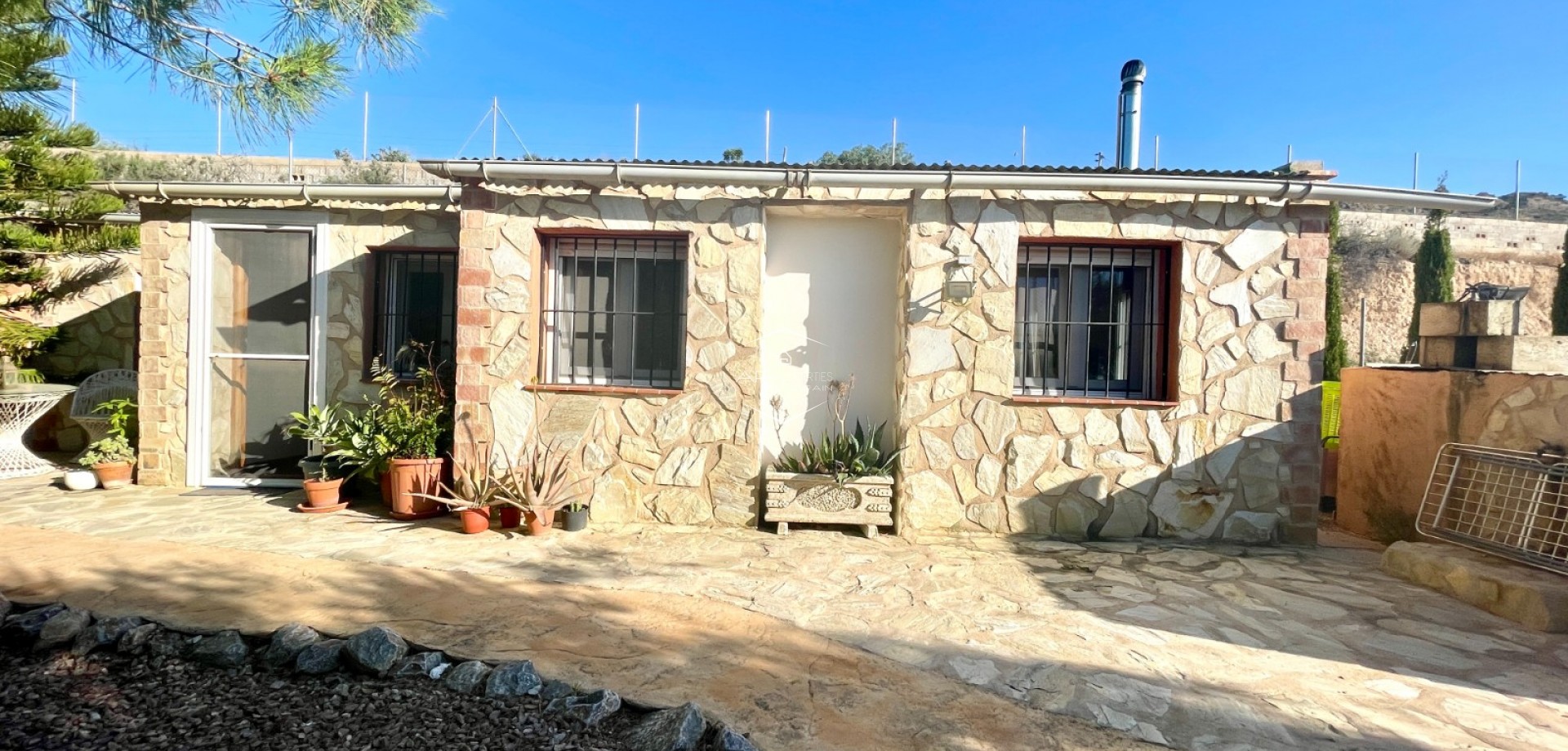 Resale - Finca / Country Property -
Crevillente