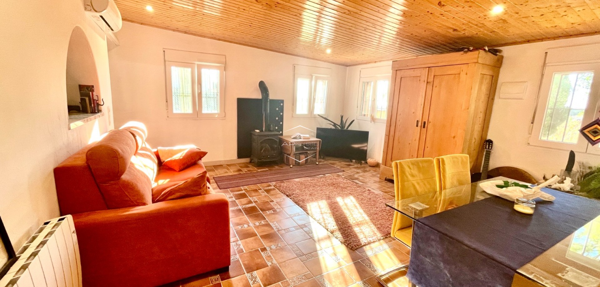 Resale - Finca / Country Property -
Crevillente