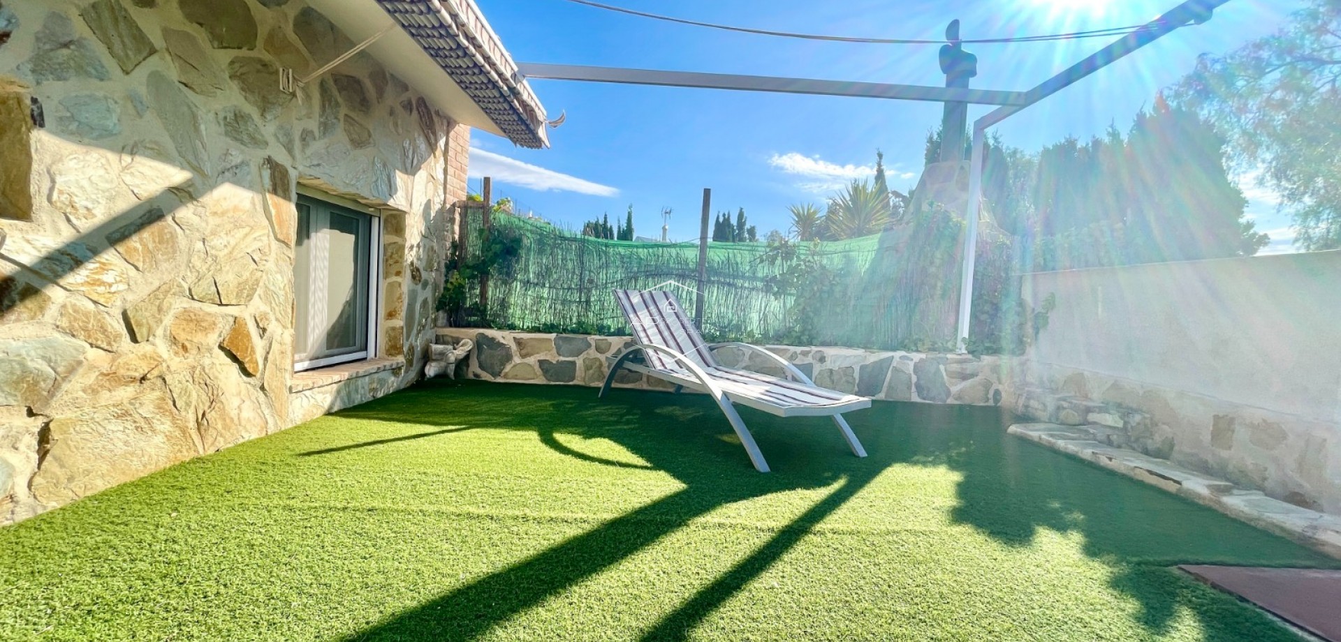 Resale - Finca / Country Property -
Crevillente