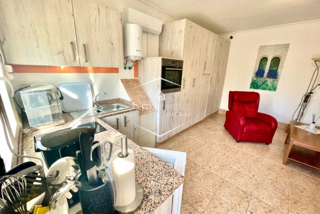 Resale - Finca / Country Property -
Crevillente