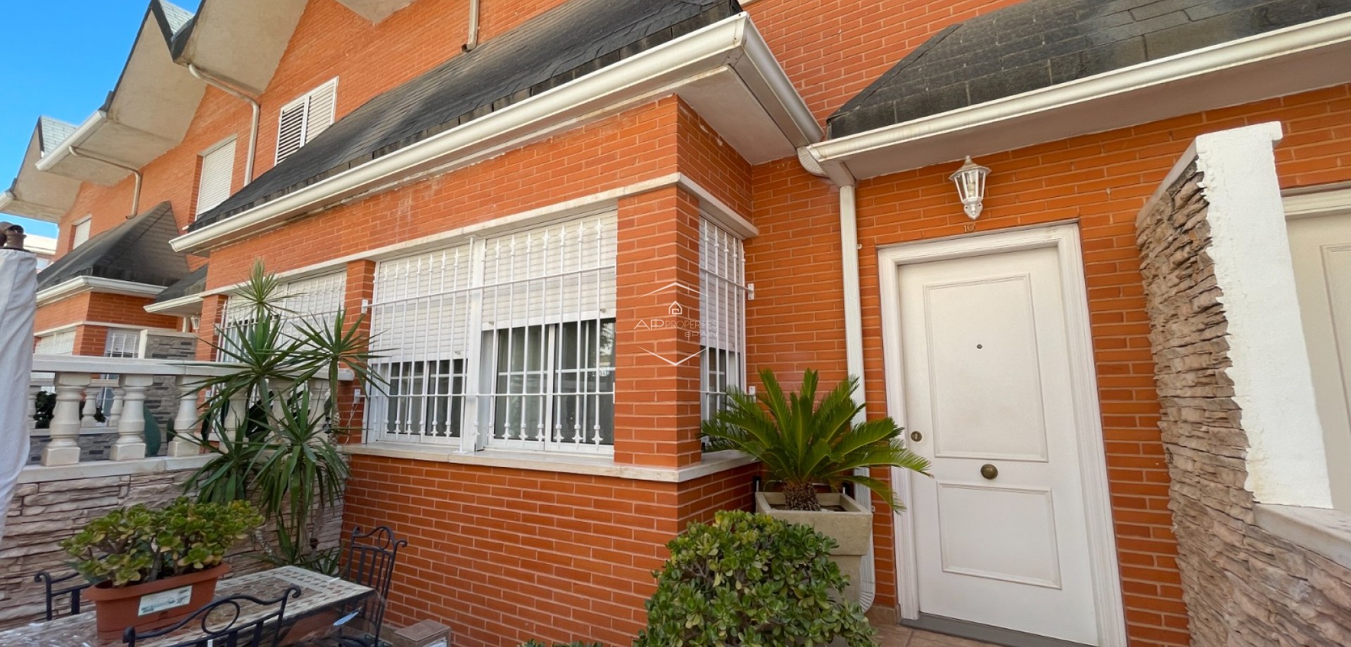 Resale - Townhouse -
Elche - Center