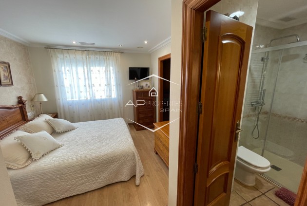 Resale - Townhouse -
Elche - Center