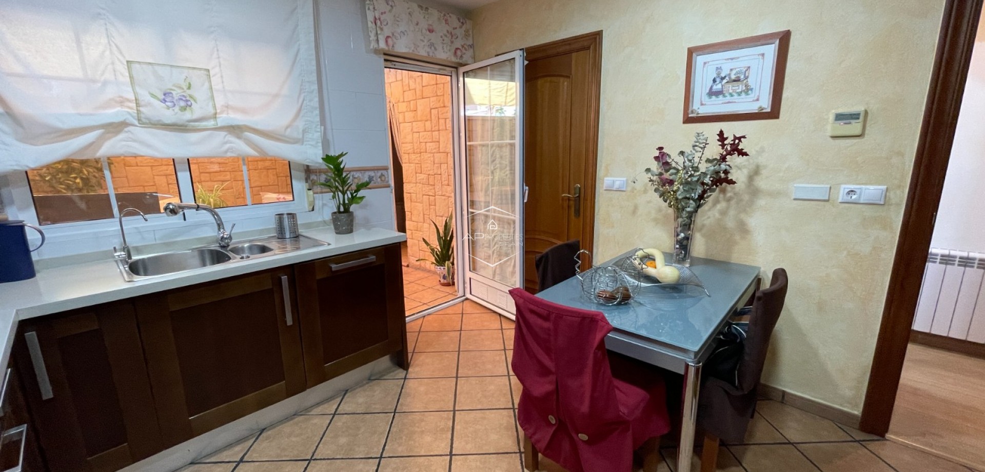 Resale - Townhouse -
Elche - Center
