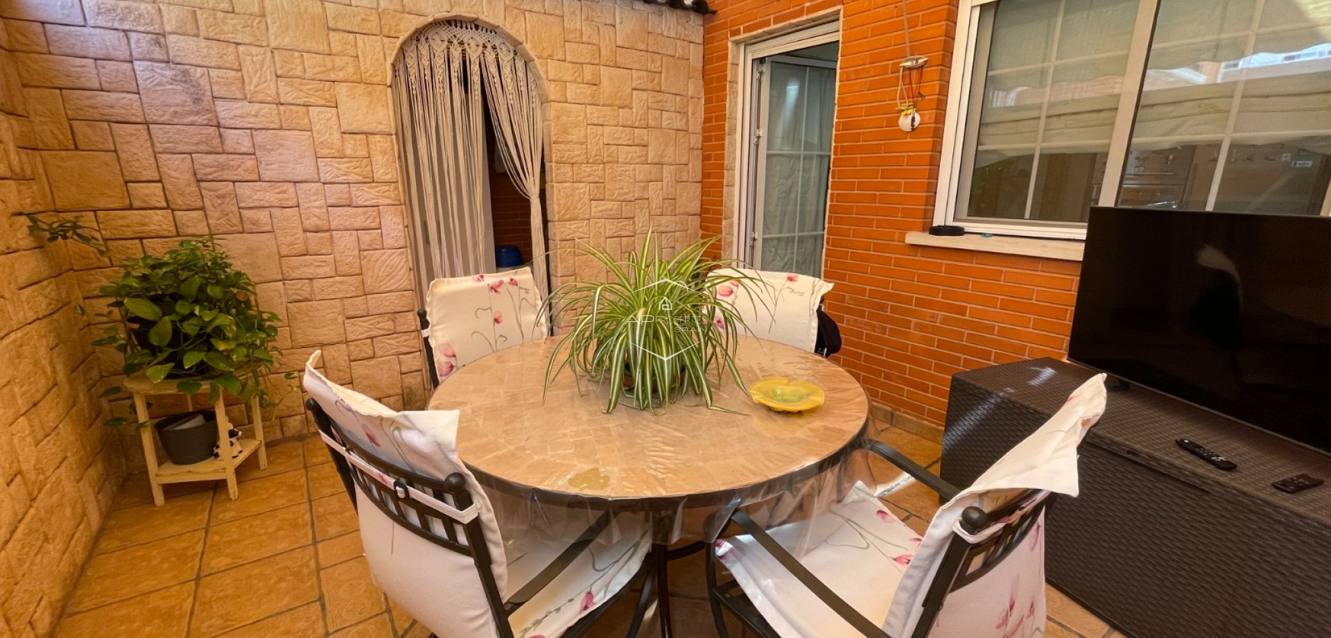 Resale - Townhouse -
Elche - Center