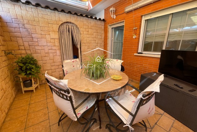 Resale - Townhouse -
Elche - Center