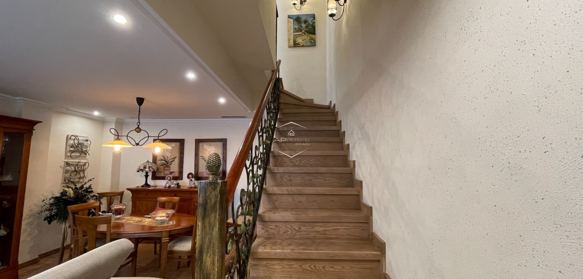 Resale - Townhouse -
Elche - Center
