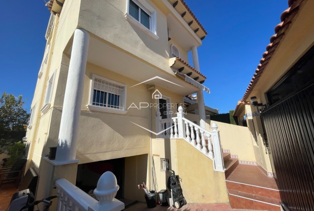 Resale - Villa - Detached -
Guardamar del Segura - Guardamar pueblo