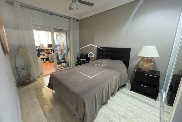 Resale - Villa - Detached -
Guardamar del Segura - Guardamar pueblo