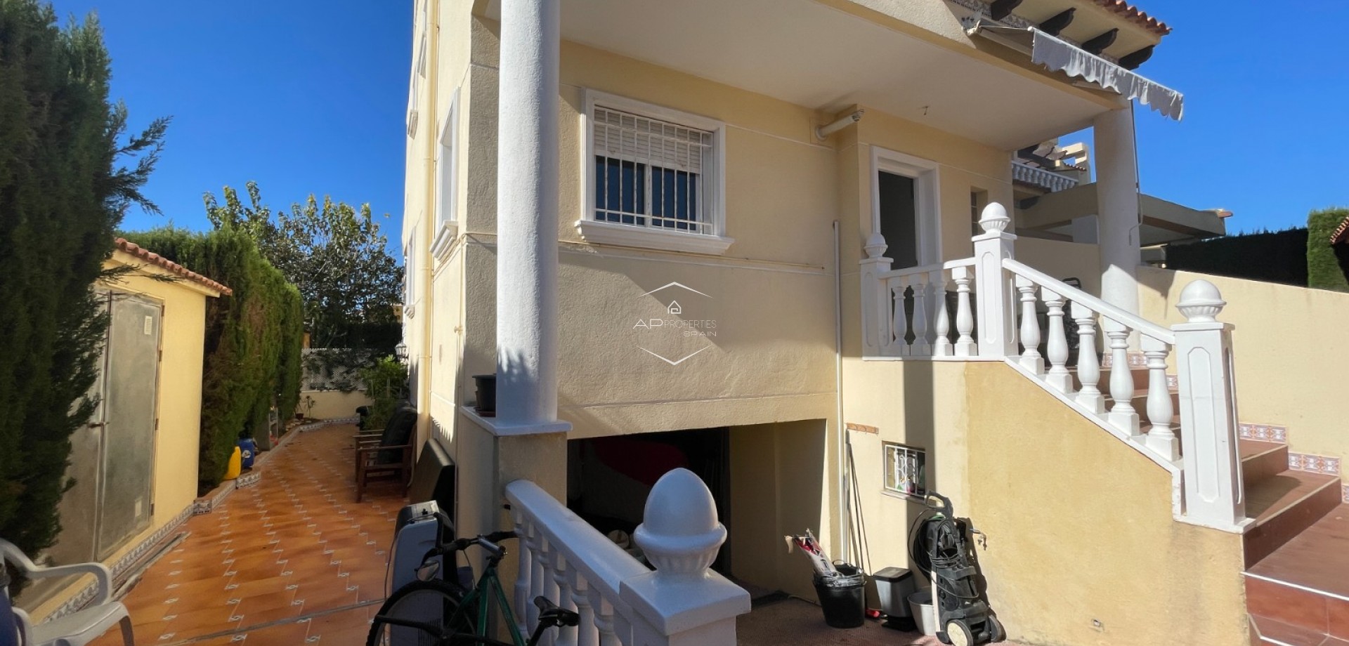 Resale - Villa - Detached -
Guardamar del Segura - Guardamar pueblo